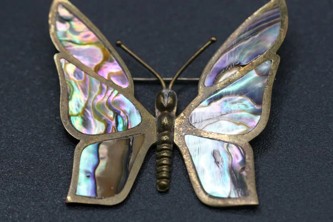 Laton Brass Huge Abalone animal Butterfly Brooch Pin Mexico JNS Taxco Brooch Pin Vintage .lot#210 (1 of 2)