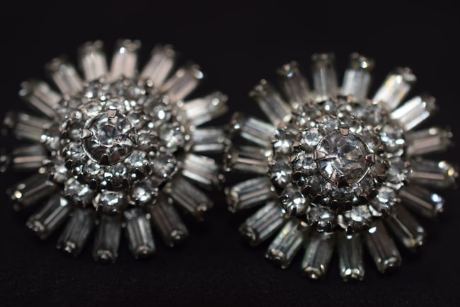 Sherman Screw Back Earrings Vintage 1950's Rhinestone Lot# BE 233: Sherman Screw Back Earrings Vintage 1950's Rhinestone, wear to the backs see pics signed sherman