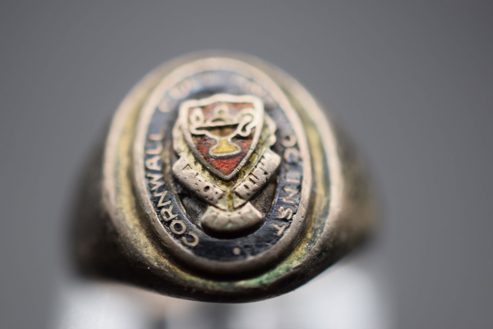 Edwardian Cornwall College Sterling Enamel Ring Size 6.5 Lot EH 235: Edwardian Cornwall College Sterling Enamel Ring Size 6.5 top measures 5/8" signed inside Sterling weighs 7.33 grams