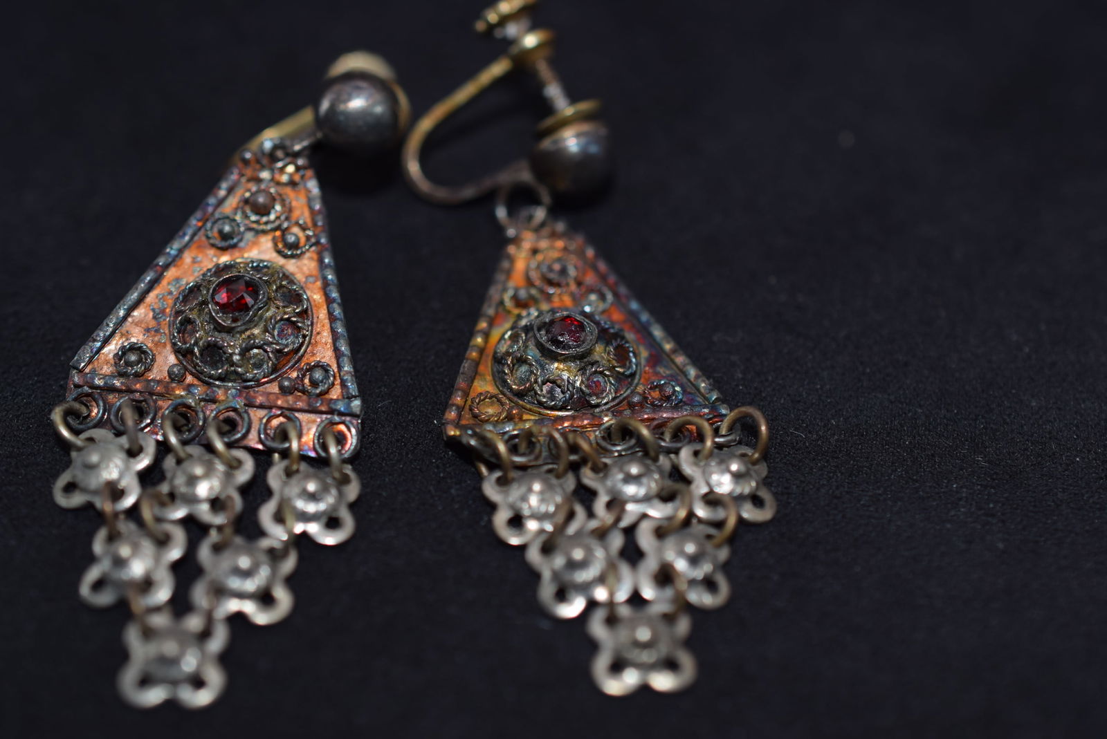 Israel Sterling Silver 925 Mine Cut Garnet Screw Back Earrings Lot# BE 273 (1 of 2)