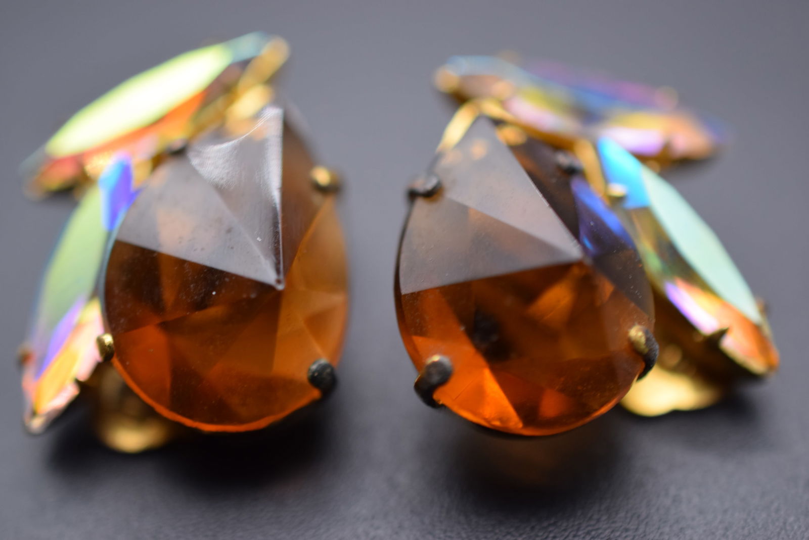 Rhinestone Clip Earrings 1940's Vintage Lot# BE 282: Rhinestone Clip Earrings 1940's Vintage measures 1" x 3/4"