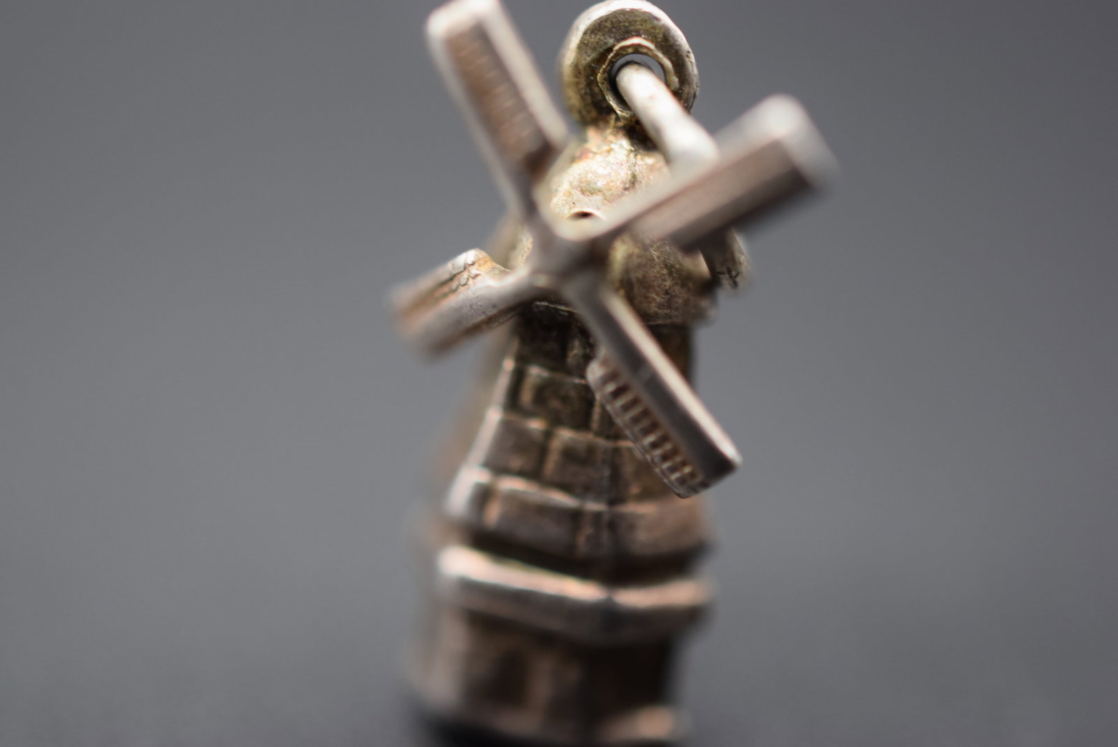 Windmill Moveable Sterling Silver 835 Charm Vintage Lot EH 299: Windmill Moveable Sterling Silver 835 Charm Vintage measures 1/2" x 3/8" signed 835 on the top weighs 1 gram