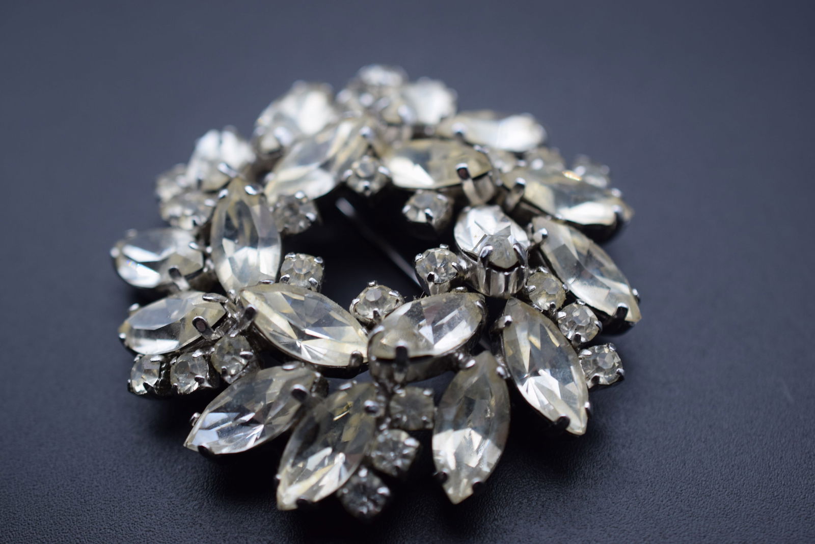 Huge Rhinestone Brooch Pin 1950's Vintage Lot# BE 312 (1 of 2)