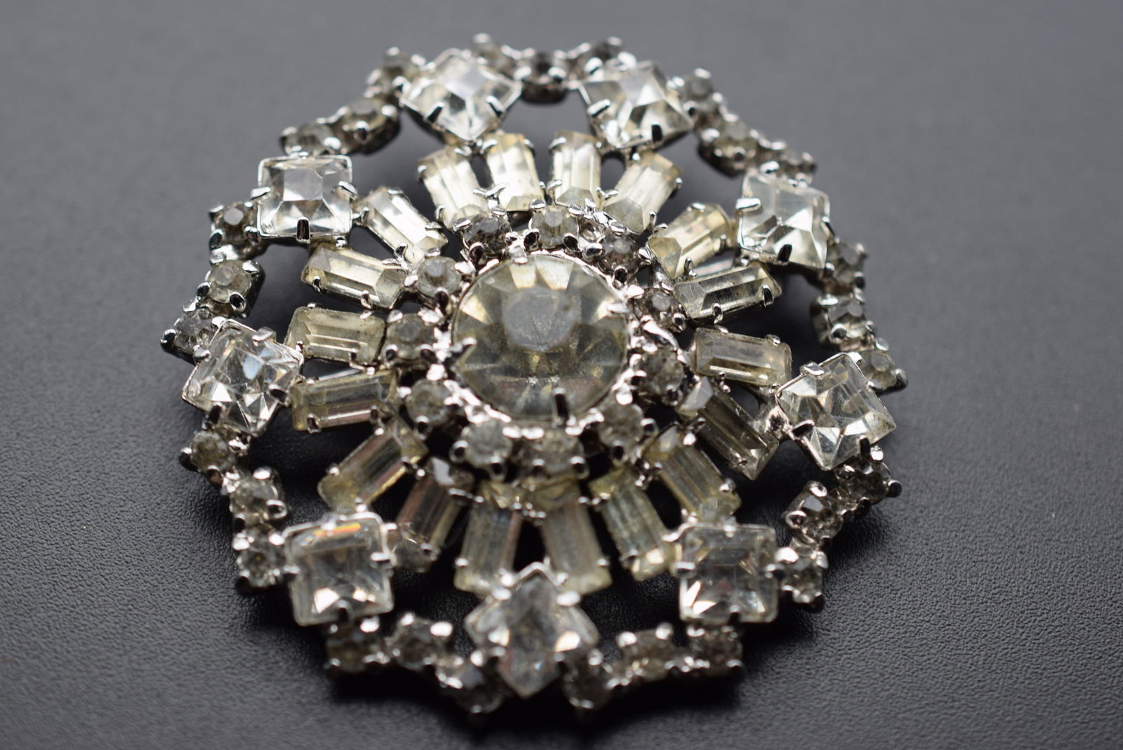 Rhinestone Vintage Brooch Pin Vintage Lot EH 377 (1 of 2)