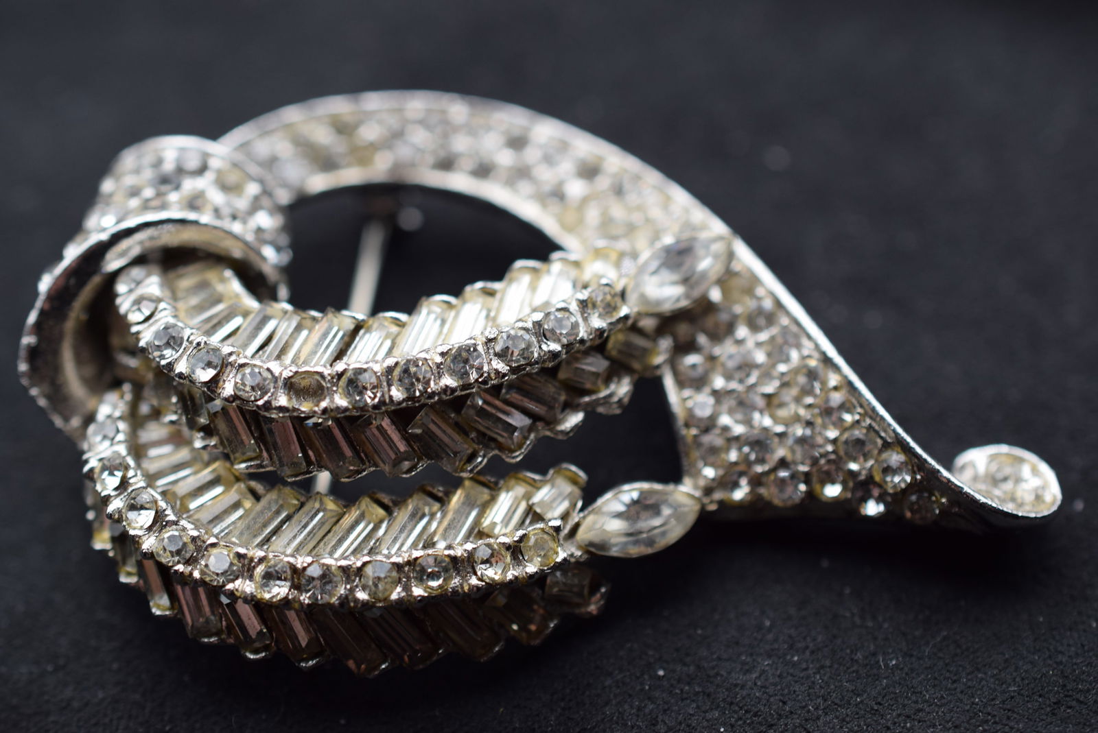 Rhinestone Encrusted 1940's Vintage Brooch Pin Lot EH 394 (1 of 4)