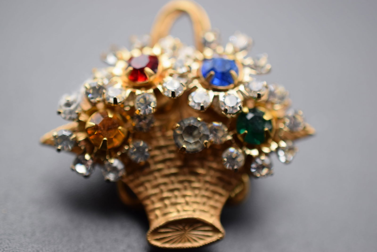 Miriam Haskell Rhinestone Encrusted Basket Scatter Brooch Signed Vintage Lot EH 395 (1 of 2)