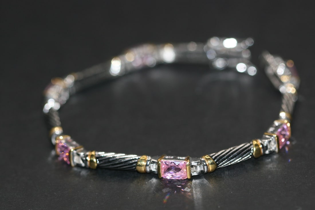 Wen Pink CZ Crystal Bracelet .Lot#416: Wen Pink CZ Crystal Bracelet measures 7" long x 1/4" wide with safety catch