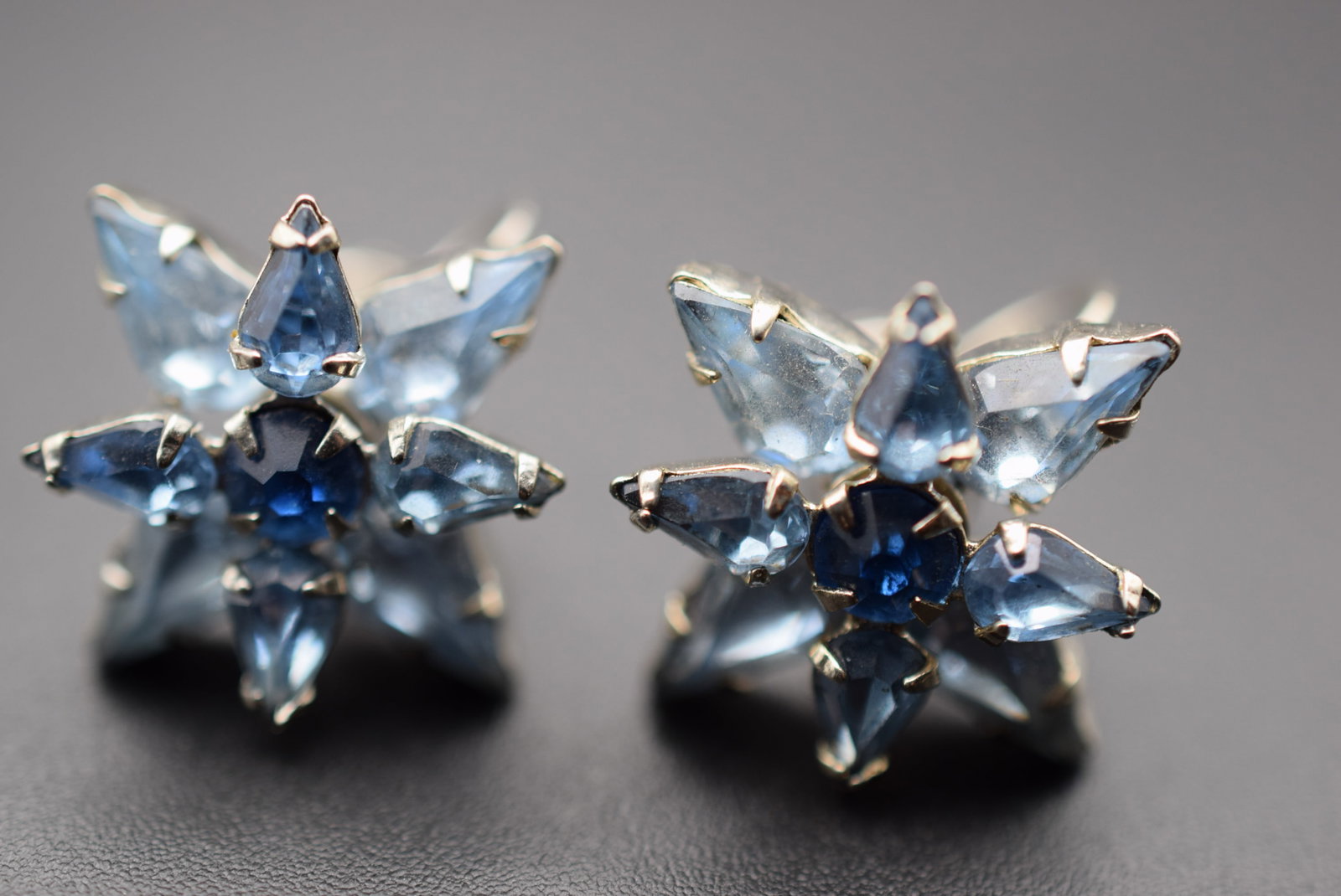 Sherman Screwback Vintage 1940's Rhinestone Earrings Lot EH 418: Sherman Screwback Vintage 1940's Rhinestone Earrings measures 7/8" in diameter signed Sherman on the backs