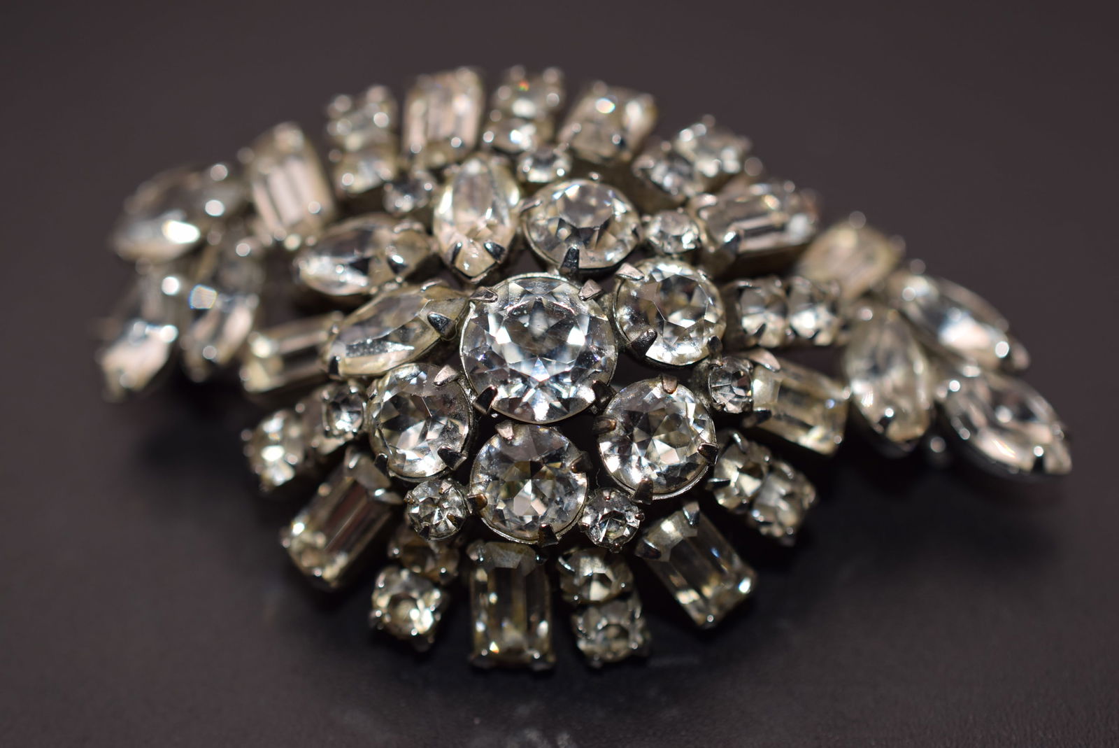 Dome Rhinestone Huge Brooch Pin Vintage 1940's Beauty Lot EH 464 (1 of 2)