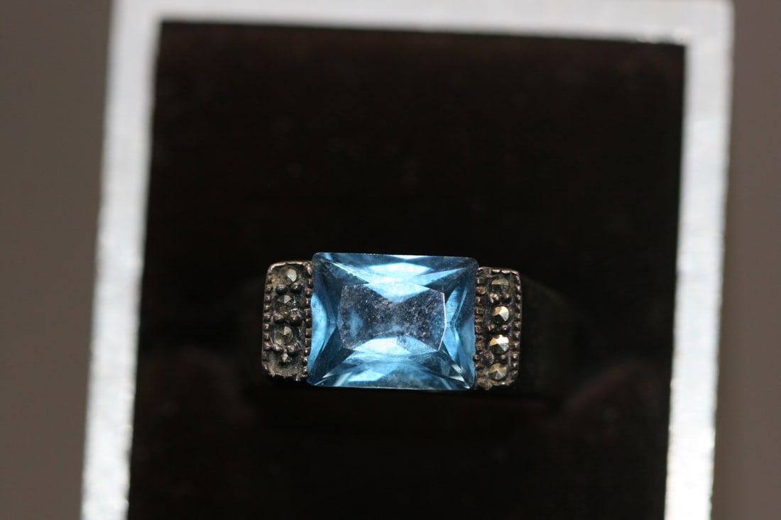 Aquamarine Rhinestone Sterling Silver 925 Marcasite Statement Ring Size 8 Lot506: Aquamarine Rhinestone Sterling Silver 925 Marcasite Statement Ring Size 8 signed 925 on the inside weighs 6.57 grams