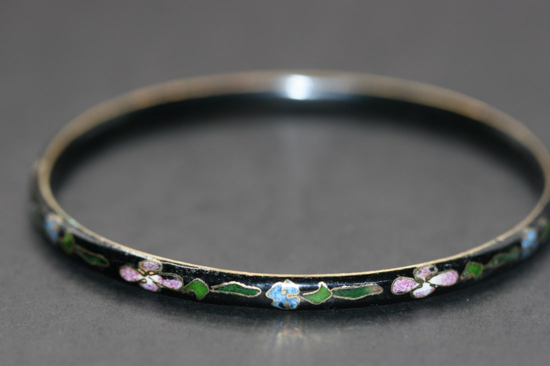 Cloisonne Black Bangle Bracelet Lot 545: Cloisonne Black Bangle Bracelet opening measures 2 1/2" across