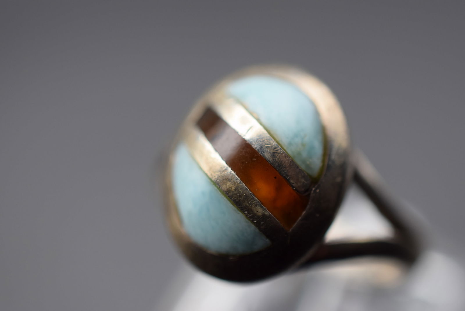 Larimar Amber Sterling Silver 925 Vintage Ring Size 7.5 Lot EH 628: Larimar Amber Sterling Silver 925 Vintage Ring Size 7.5 top measures 5/8" signed inside 925 weighs 6.82 grams