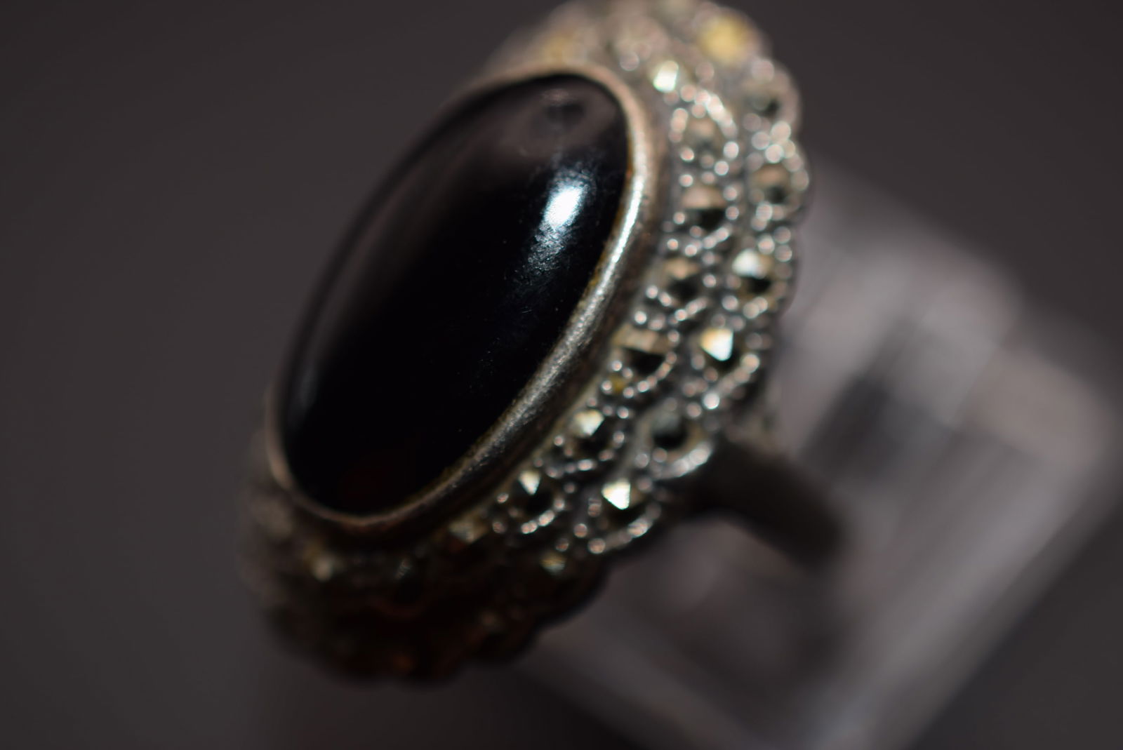 Onyx Marcasite Dome Huge Sterling Silver 925 Vintage Ring Size 6.75 Lot EH 649: Onyx Marcasite Dome Huge Sterling Silver 925 Vintage Ring Size 6.75 Top measures 1 1/8" x 3/4" signed 925 weighs 5.62 grams