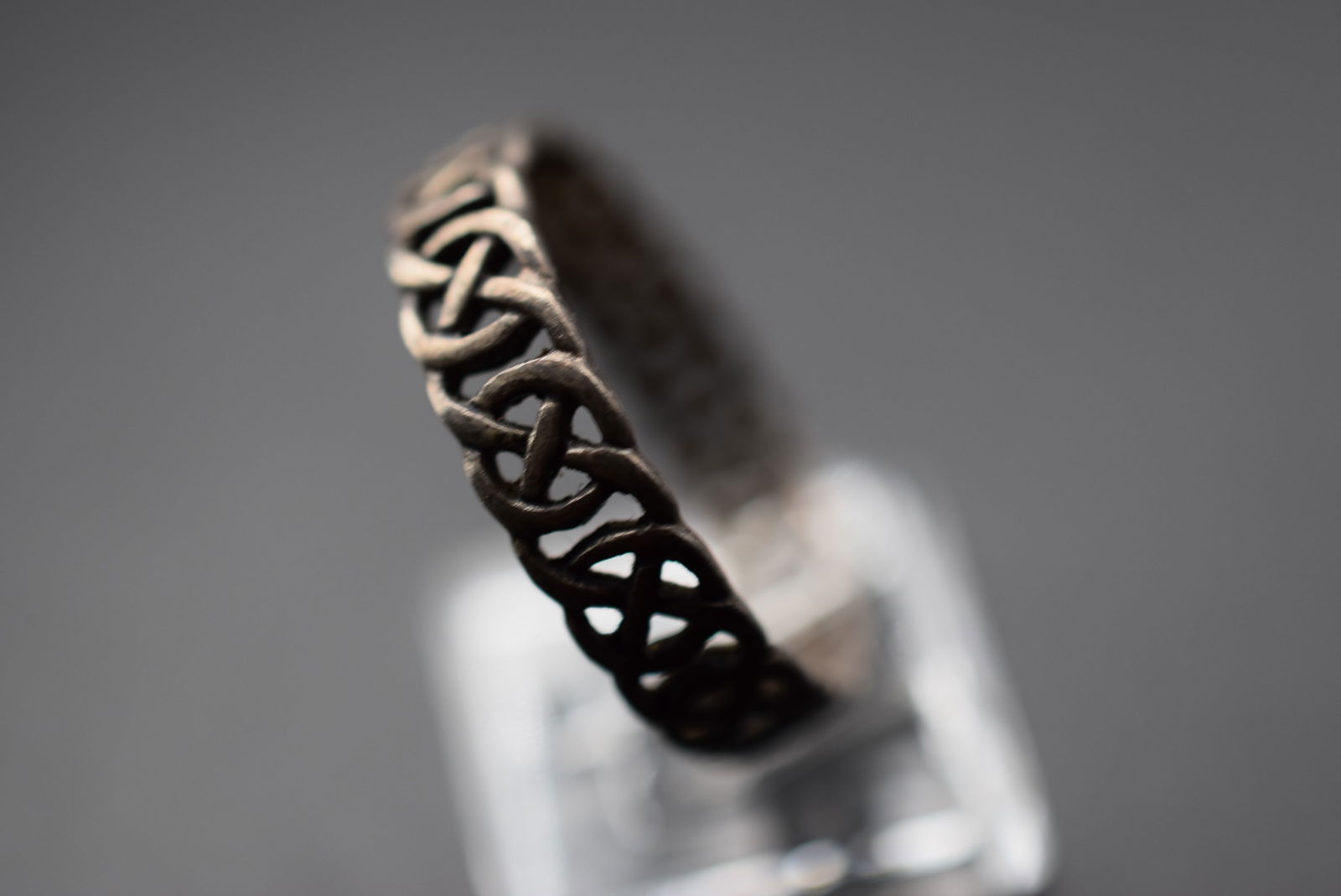 Celtic Weave Vintage Sterling Silver 925 Vintage Ring Size 14 Lot EH 669: Celtic Weave Vintage Sterling Silver 925 Vintage Ring Size 14 measures 1/4" unsigned silver untested weighs 3.88 grams