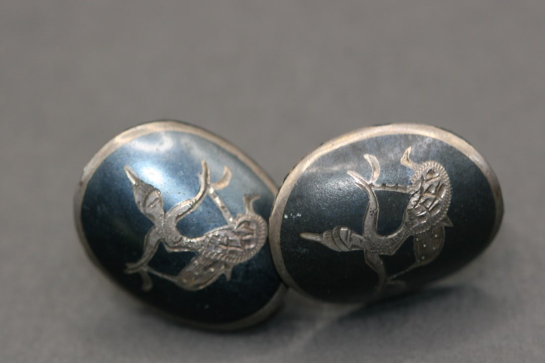 Siam Sterling Silver 925 Screw back earrings vintage Lot 677 (1 of 2)