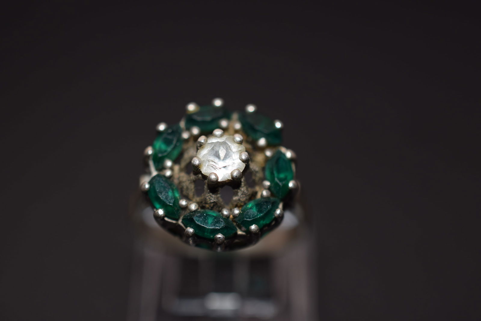 Emerald Rhinestone CZ Sterling Silver 925 Vintage Ring Size 7.75 Lot EH 717 (1 of 2)