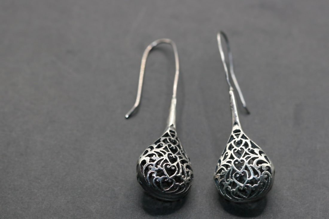 Sterling Hearts Drop Pierced Earrings Silver Lot 750 (1 of 4)