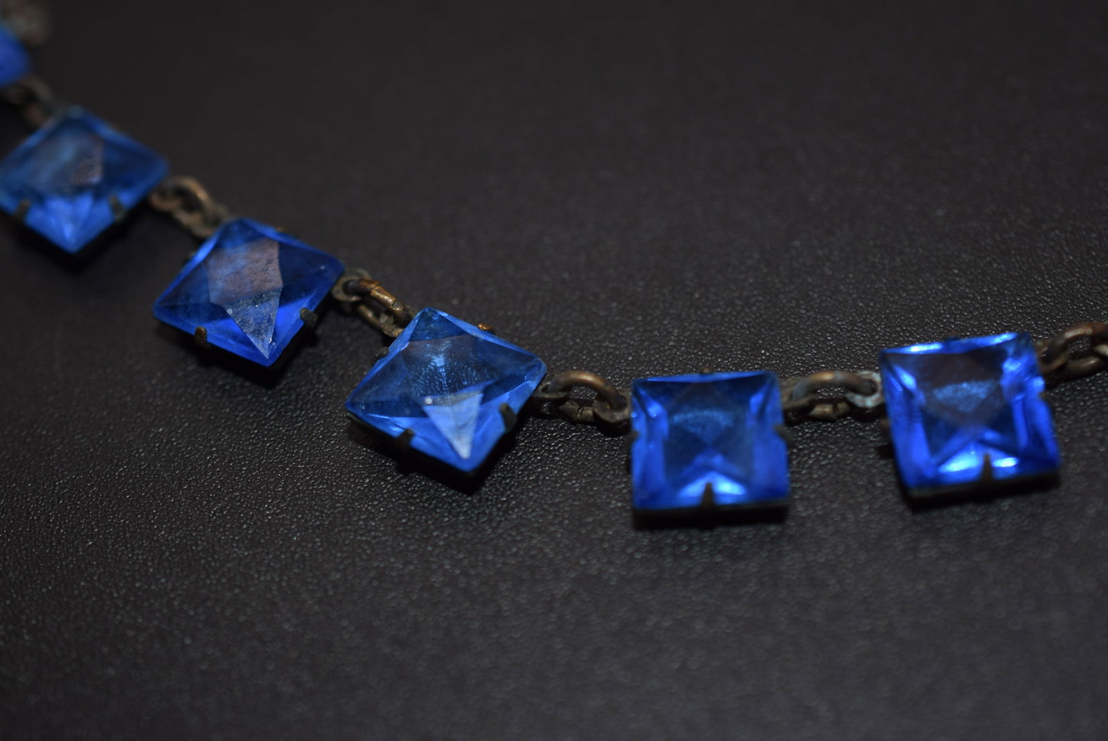 Blue Glass Czech Vintage Necklace Lot EH 751: Blue Glass Czech Vintage Necklace measures 15 1/2 " long x 1/4"