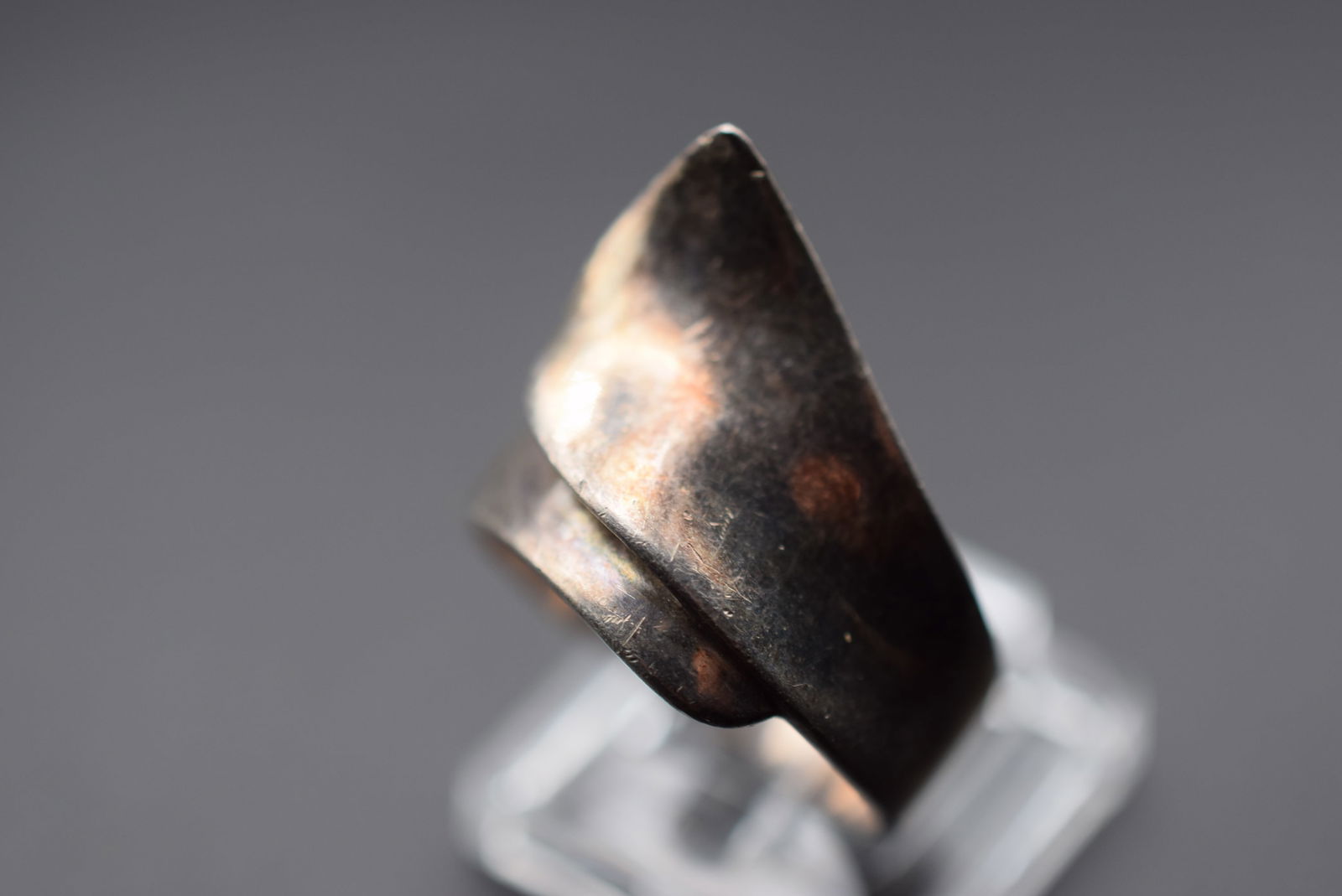 Wave Sterling Silver 925 Vintage Ring Size 8 Lot EH 815: Wave Sterling Silver 925 Vintage Ring Size 8 measures 3/4" wide signed 925 weighs 6.40