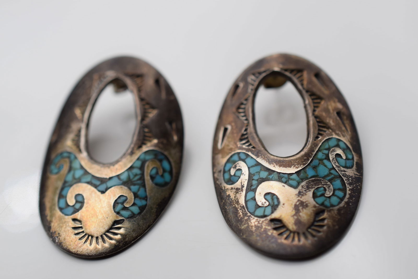 Navajo Turquoise inlaid Sterling Silver 925 Vintage Pierced Earrings Lot Eh 850: Navajo Turquoise inlaid Sterling Silver 925 Vintage Pierced Earrings measures 1 3/8" x 1" signed 925 on the backs and on the butterfly backing weighs 10.67 grams