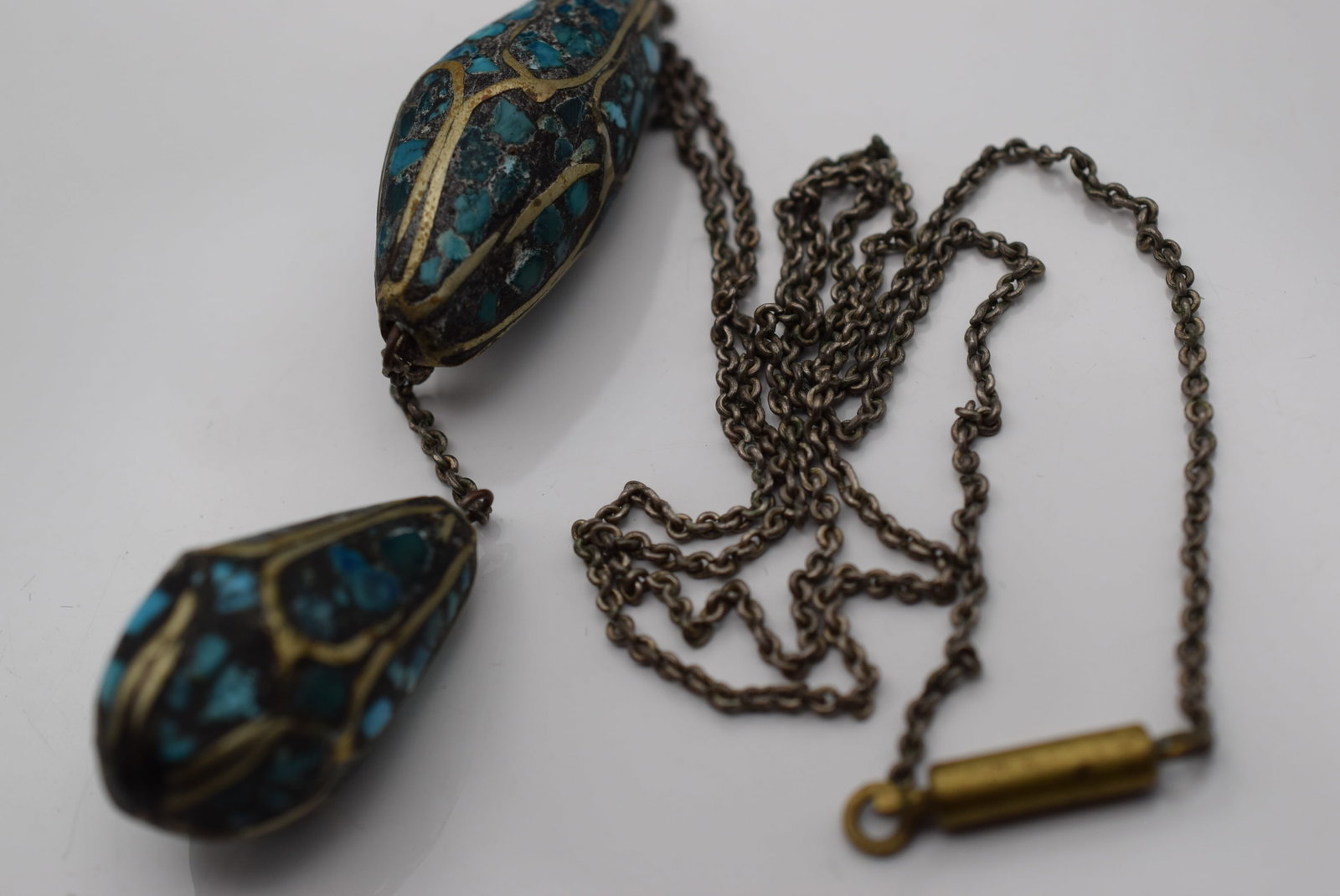 Edwardian Etruscan Inlaid Turquoise Necklace Vintage Lot EH 883: Edwardian Etruscan Inlaid Turquoise Necklace Vintage chain measures 17" long Drop pendants 3"