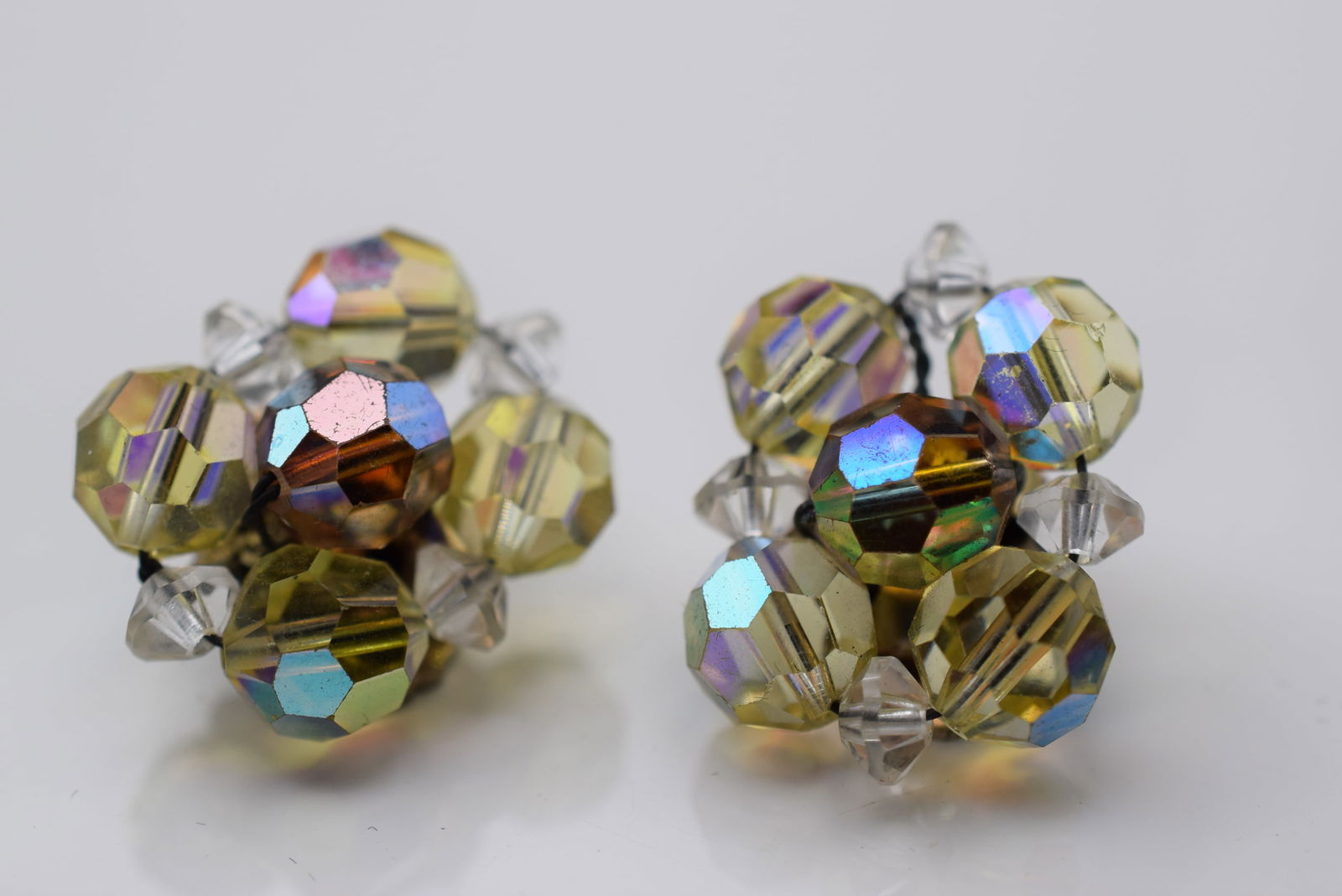 Rhinestone Crystal 1940's Vintage Clip Earrings Lot EH 954: Rhinestone Crystal 1940's Vintage Clip Earrings measures 1"