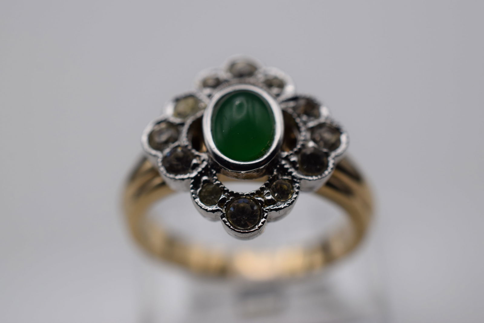 Emerald Green Glass Cocktail Vintage Ring Size 6.75 Lot EH 956 (1 of 2)