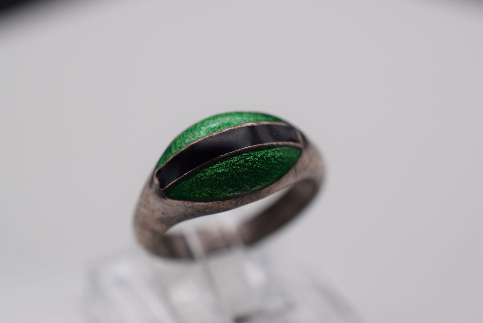 Enamel Green and Onyx Sterling Silver 925 Vintage Ring Size 4.5 Lot EH 968 (1 of 2)