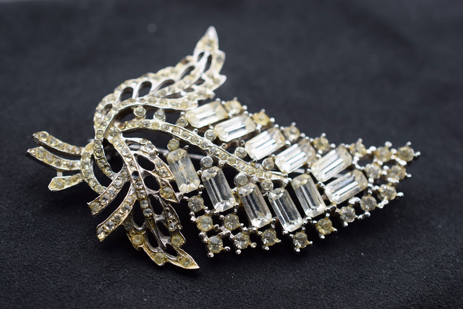 Huge Rhinestone Brooch Pin Vintage 1940's Lot EH 1071 (1 of 2)