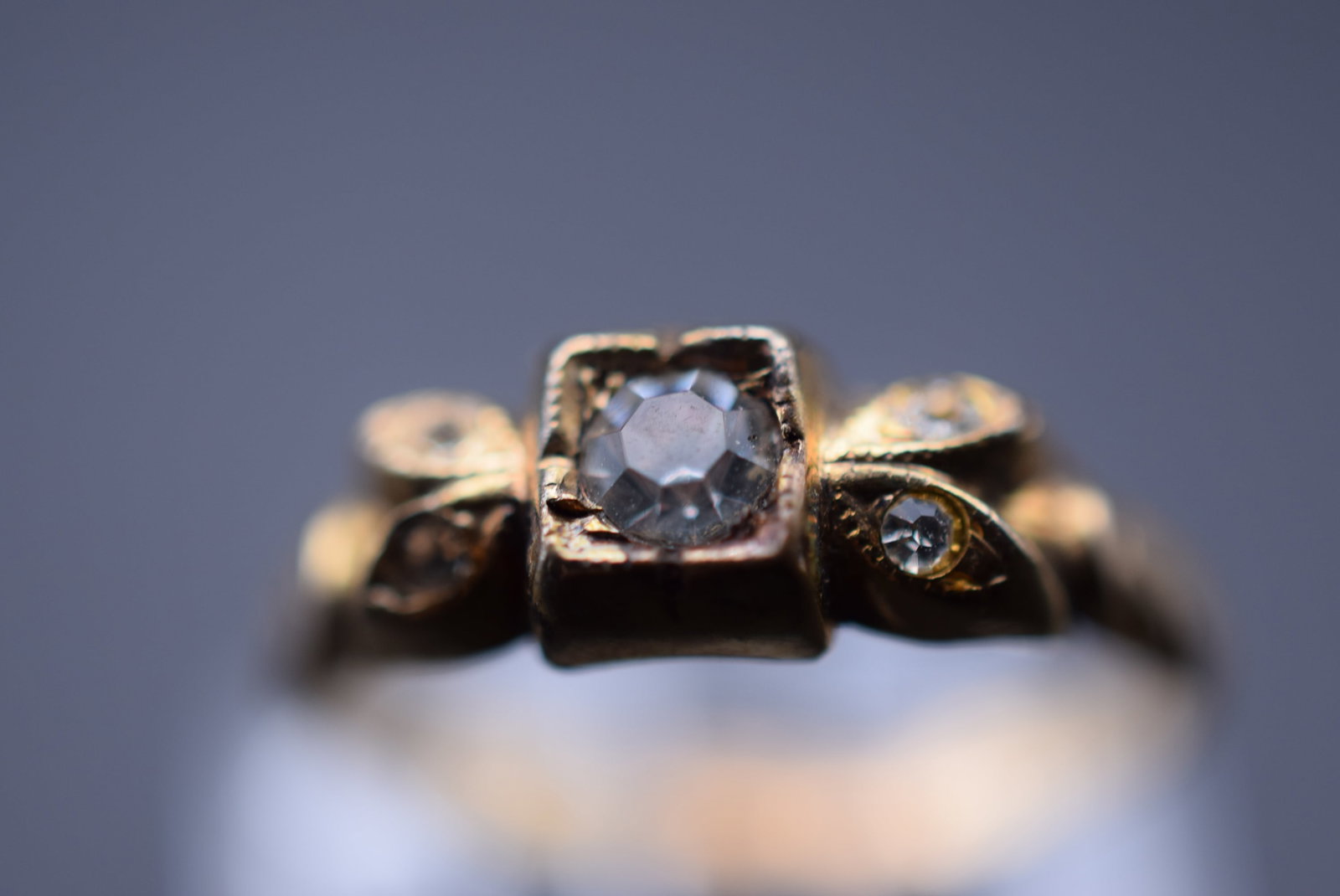 10K Gold Filled Edwardian Ring Size 5.75 Lot EH 1109: Gold Filled Edwardian Ring Size 5.75 top measures 1/4" signed 1/20 10K Gold Filled