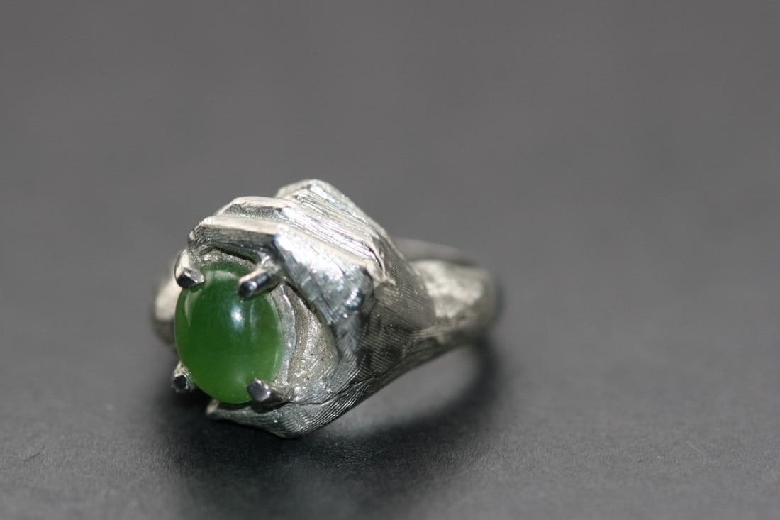Silver Jade Cabochon Hand Ring size 6.25 vintage Lot 1200 (1 of 3)