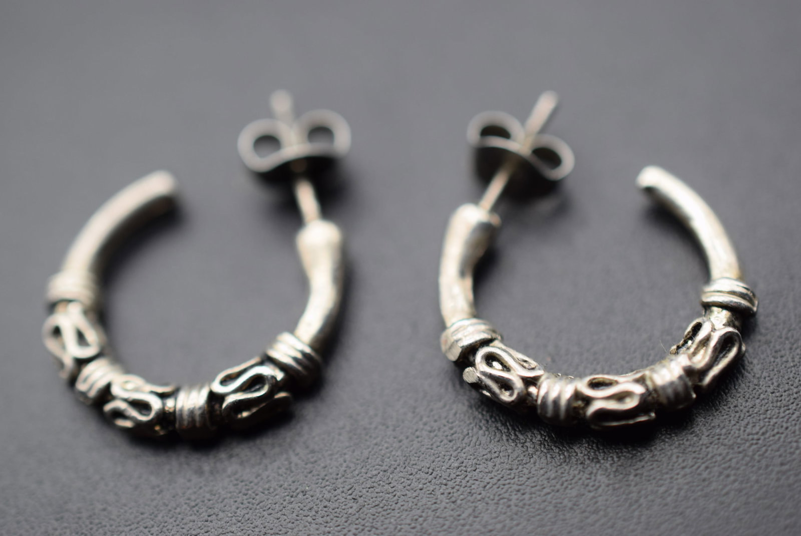 Etruscan Pierced Earrings Hoops Lot Fi 15 (1 of 2)