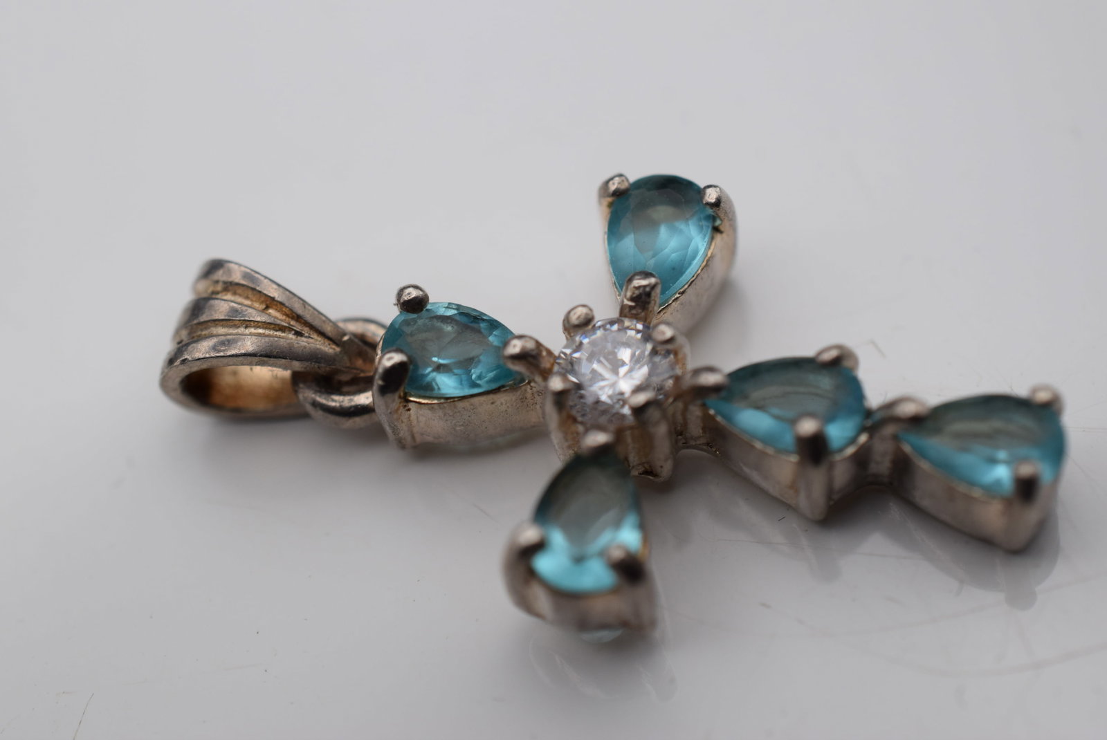 Aqua Sterling Silver 925 Cross Pendant Lot Fi 26: Aqua Sterling Silver 925 Cross Pendant measures 1" x 3/4" plus the bale signed 925