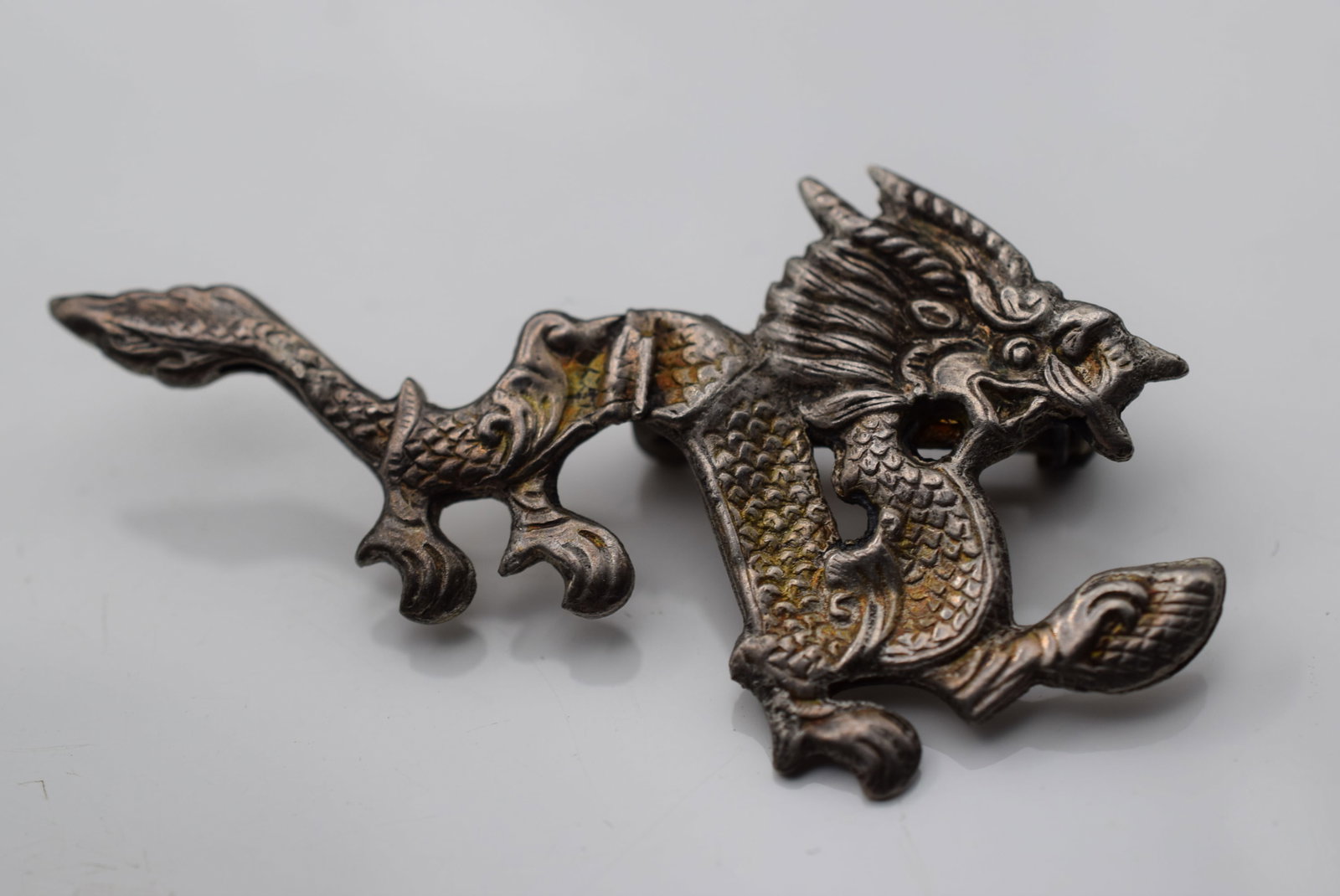 Dragon Brooch Pin Fire Breathing Lot Fi 75: Dragon Brooch Pin Fire Breathing measures 2" x 1"