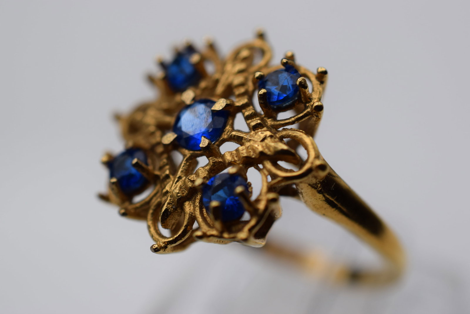 Cocktail Blue Statement Ring 1970's Vintage Size 6.5 Lot Fi 112: Cocktail Blue Statement Ring 1970's Vintage Size 6.5