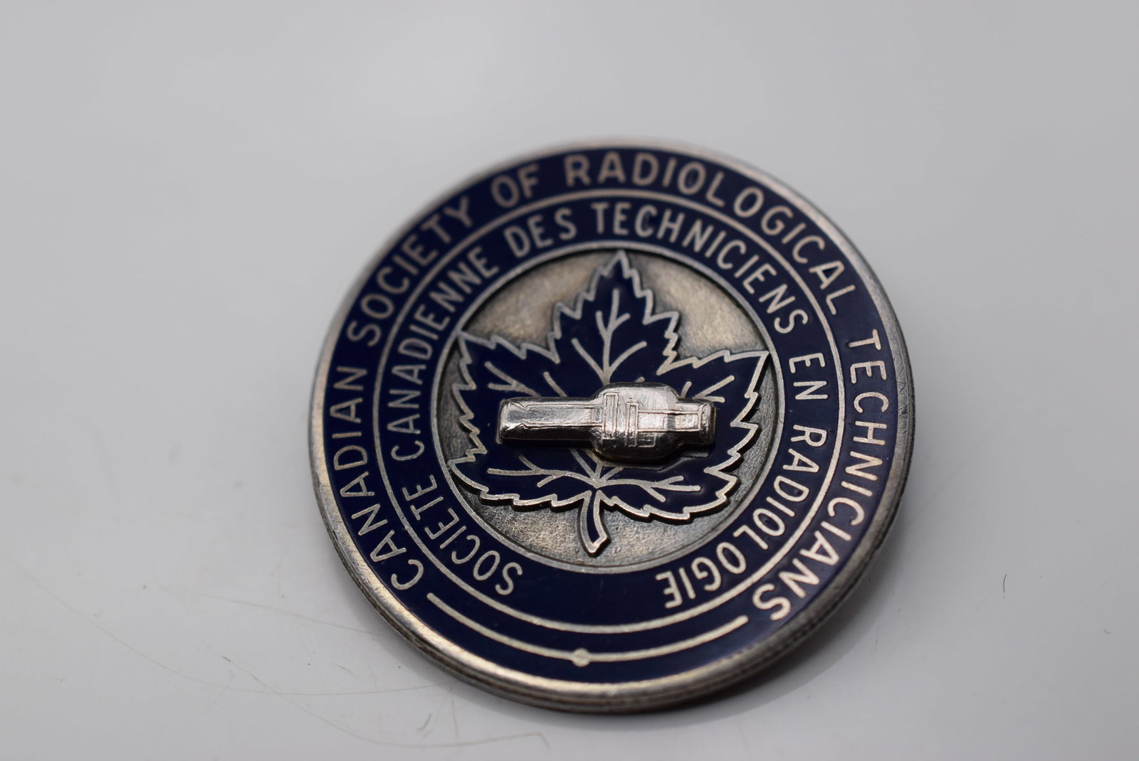 Canadian Society of Radiological Technicieans Brooch Pin Lot Fi 228 (1 of 2)