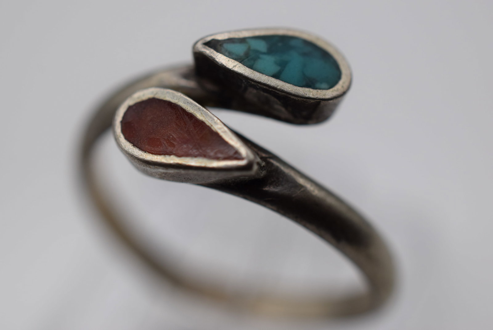 one Size Sterling Silver 925 Ring Lot Fi 587: one Size Sterling Silver 925 Ring sitting at size 10