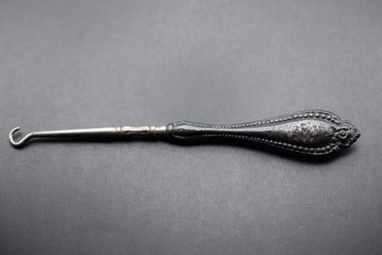 Vintage Edwardian Boot Hook unmarked Lot 634 (1 of 4)