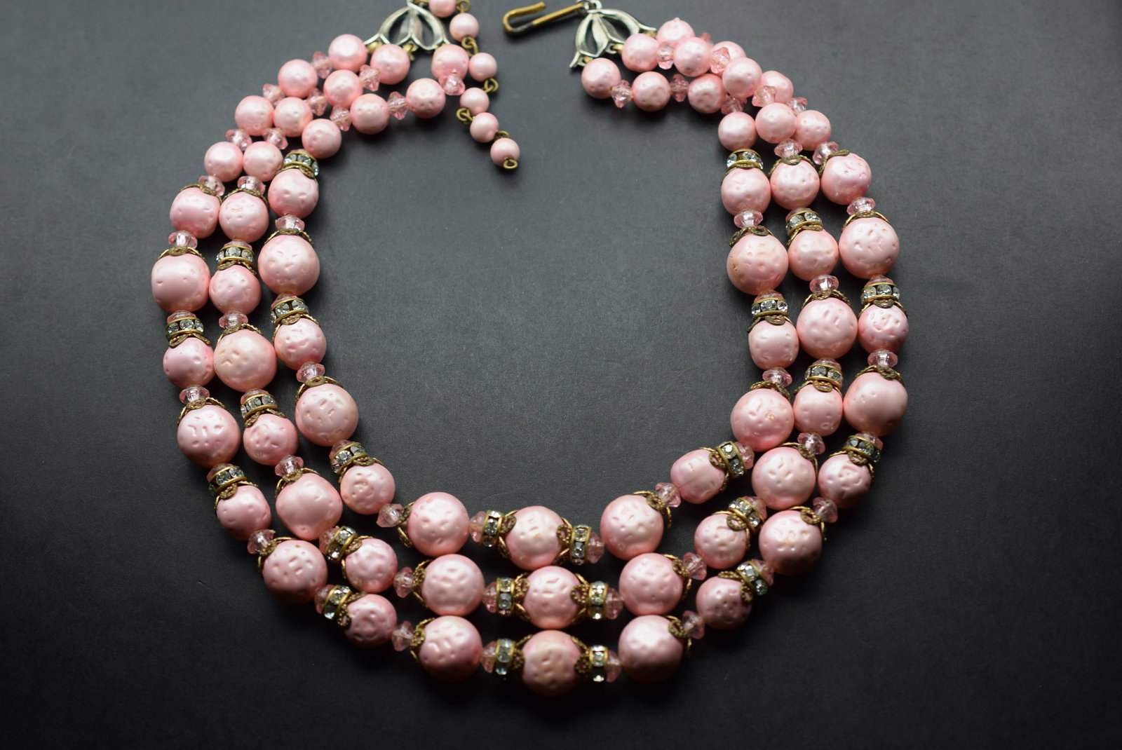 PINK Baroque Pearl Vintage Triple Necklace Lot 829 (1 of 6)
