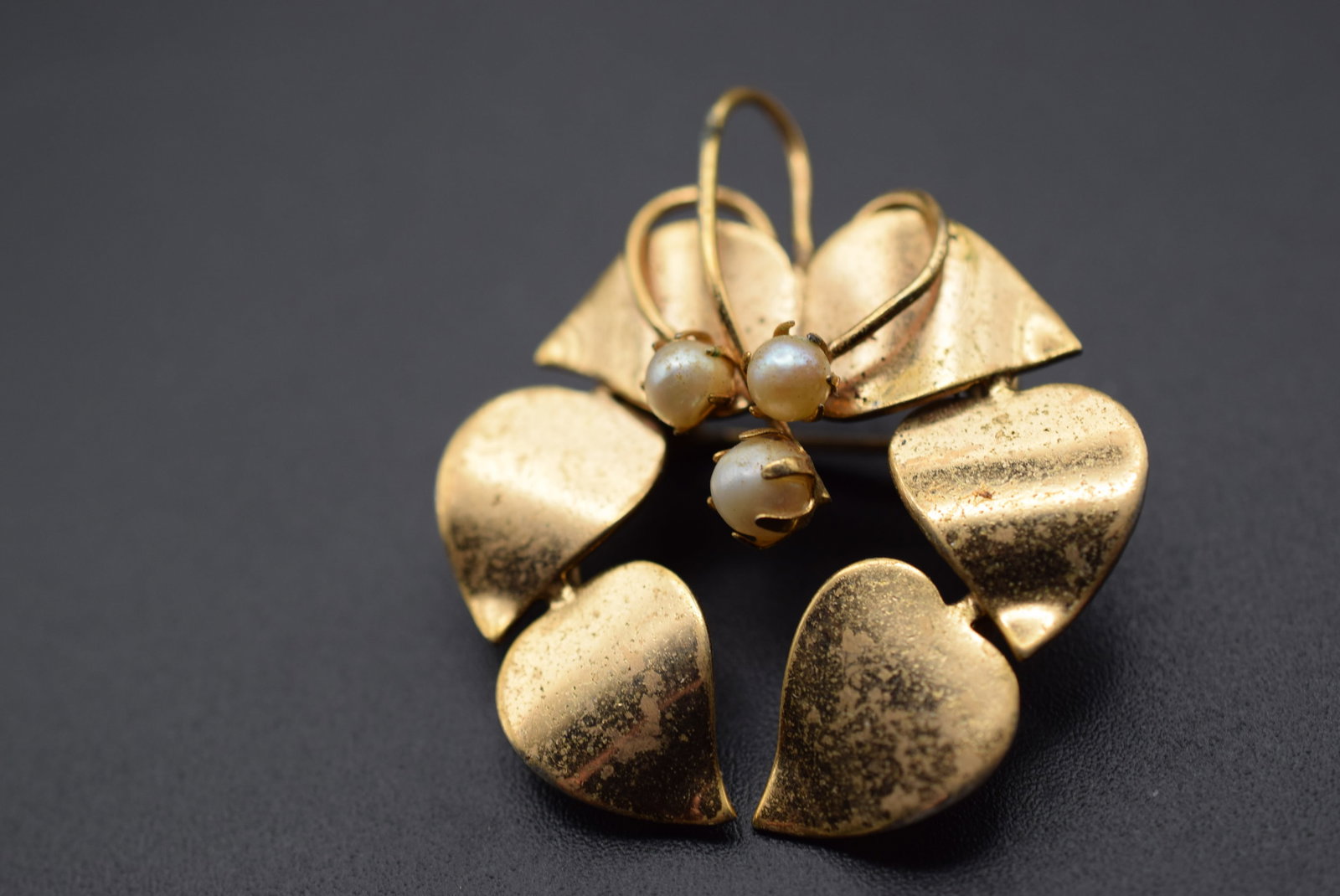 Triad Brooch Pin Vintage Lot Fi 985: Triad Brooch Pin Vintage