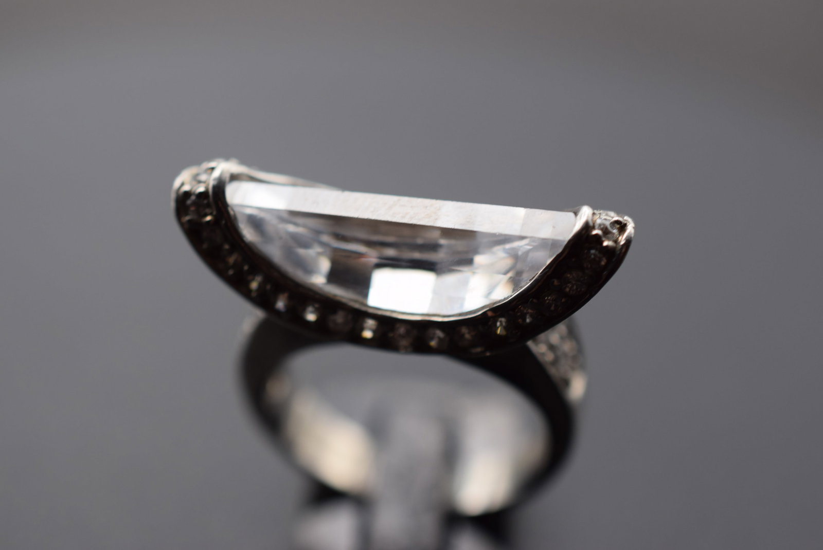 Half Moon Crystal Sterling Silver 925 Ring Size 6.5 Lot 1019: Half Moon Crystal Sterling Silver 925 Ring Size 6.5 top measures 1" x 3/8" signed inside 925 weighs 7.82 grams