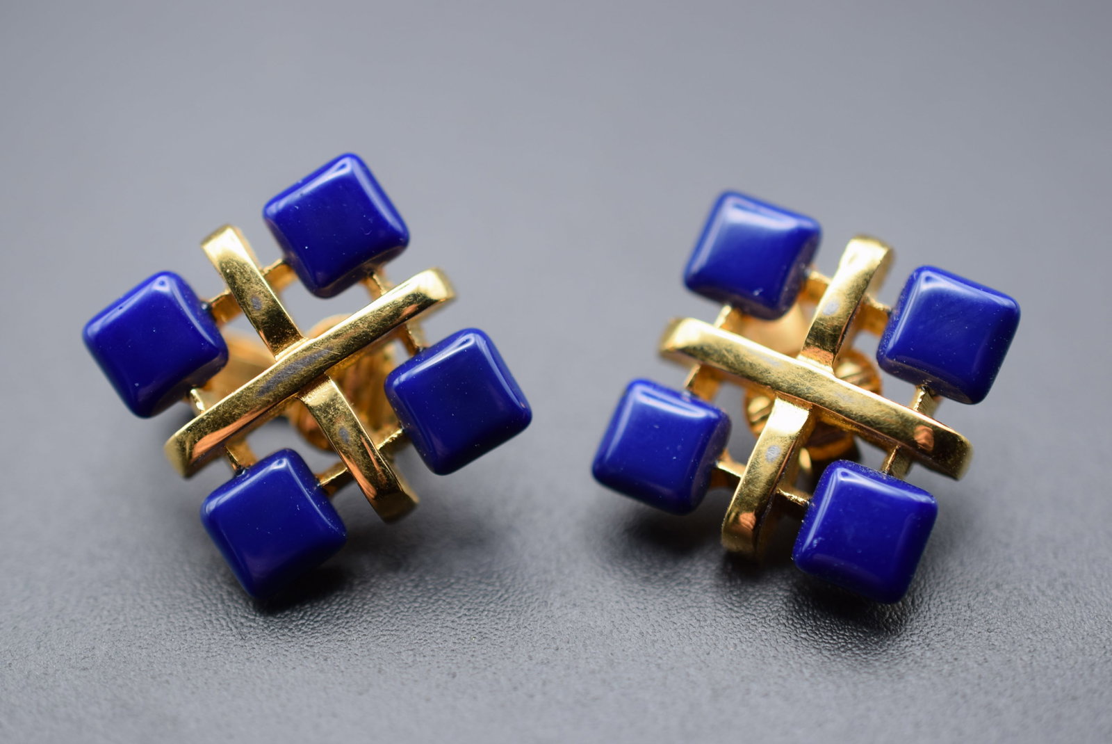 Trifari 1970's Clip Earrings Signed Lot Fi 1041: Trifari 1970's Clip Earrings Signed Trifari