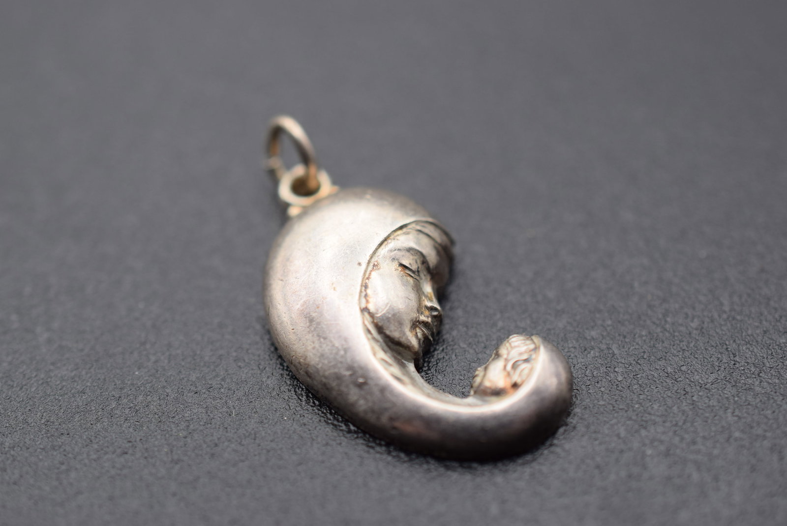 Creed Sterling Mother Mary Pendant Vintage 925 Silver Lot 1129: Creed Sterling Mother Mary Pendant Vintage 925 Silver weighs 6.38 grams measures 1" x 5/8" signed on the back Creed Sterling Co