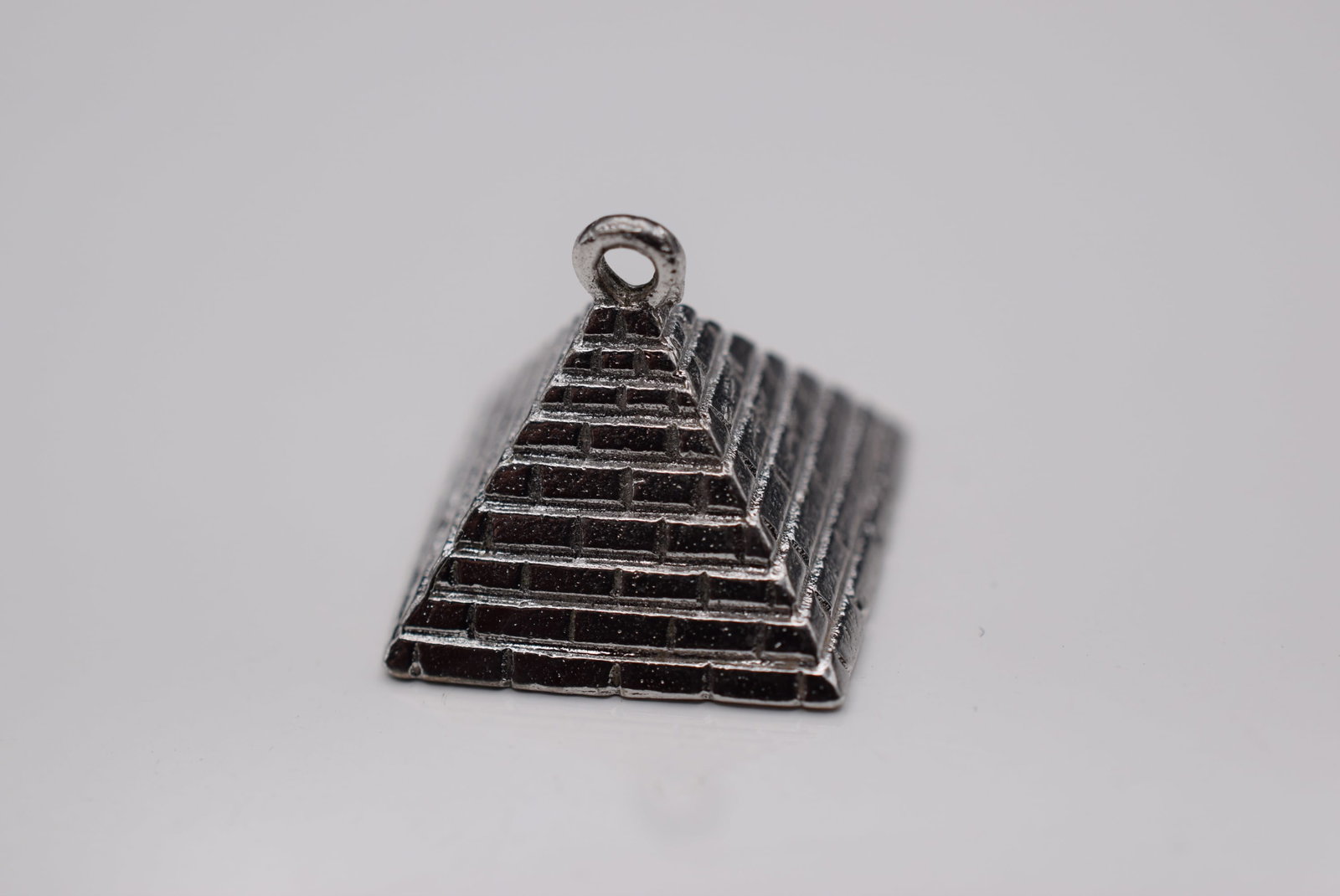 Pyramid Charm Pendant Sterling Silver 925 Lot Fi 1187 (1 of 2)