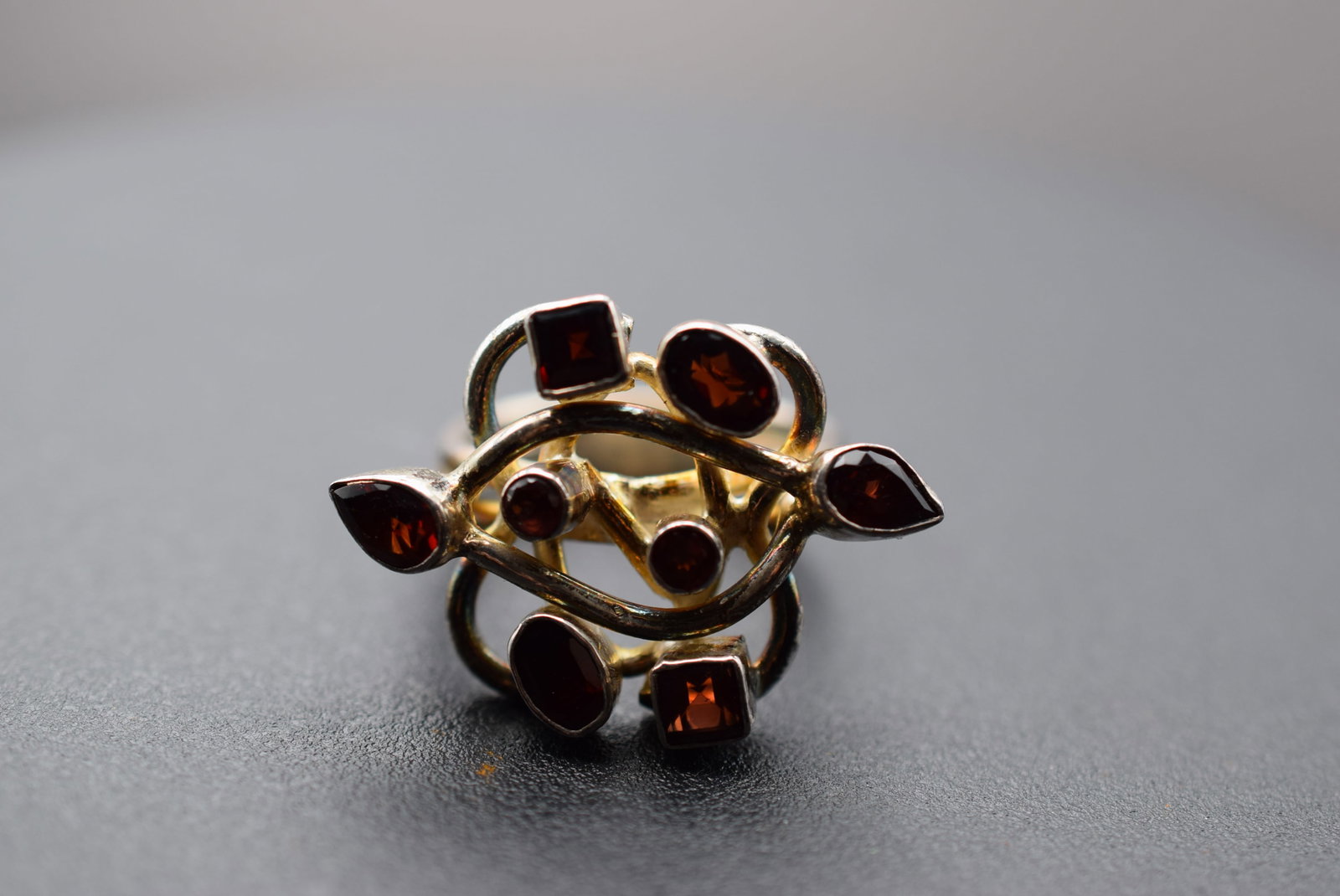 Garnet Sterling Silver Huge Ring Size 8.5 Lot 1200 (1 of 3)