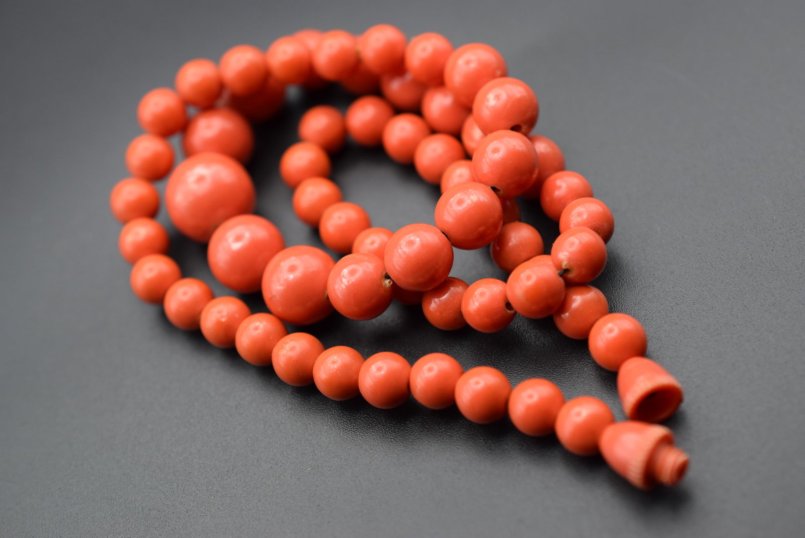 Vintage Necklace Lot GJ 36: Vintage Necklace measures 20 1/2" long