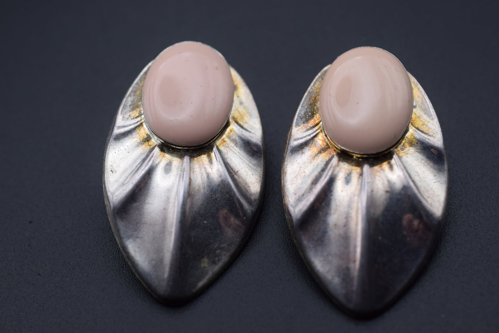 Clip Back Enamel Peach Earrings Vintage 1940's Lot GJ 145: Clip Back Enamel Peach Earrings Vintage 1940's measures 1 3/4" x 1"