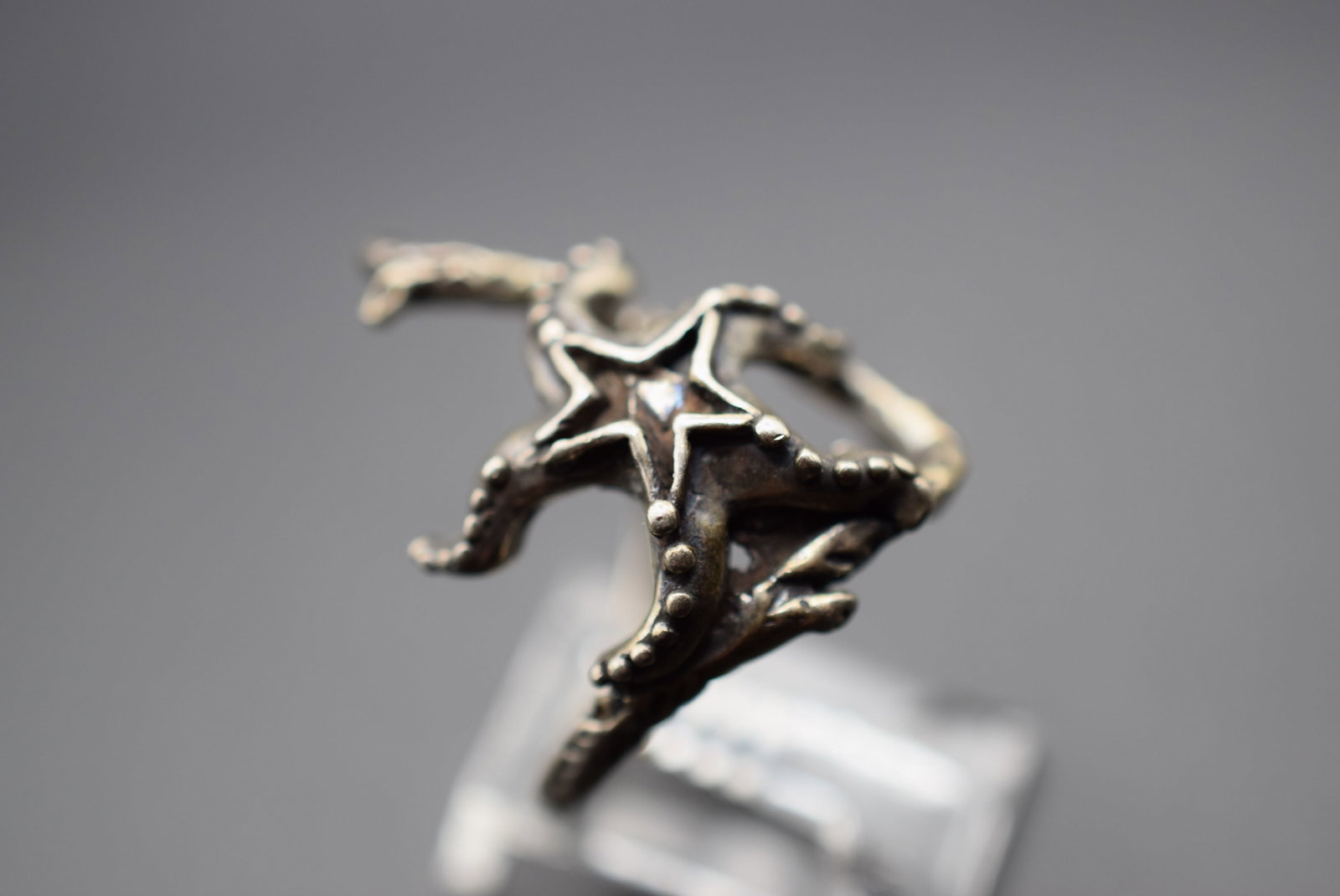 Sterling Celestial Stars Ring Artist Signed numbered Size 5.25 Lot GJ 351: Sterling Celestial Stars Ring Artist Signed numbered Size 5.25 weighs 6.8 grams
