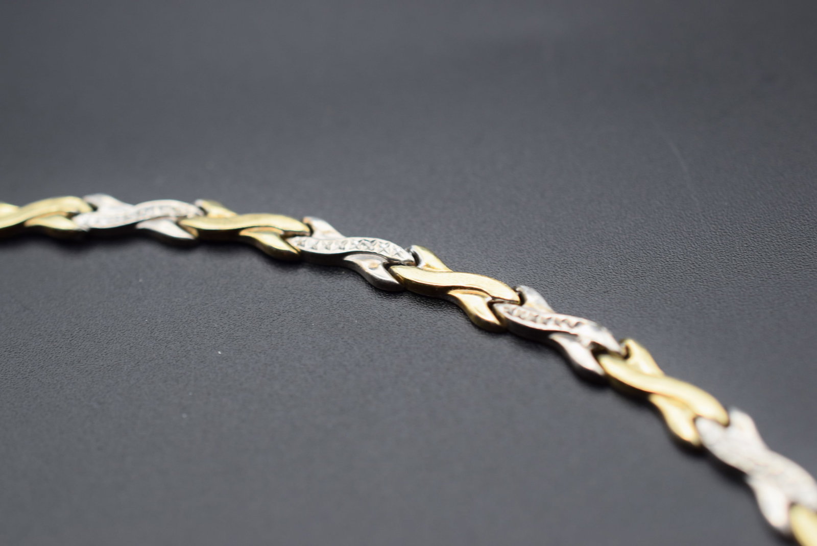 Sterling Bracelet 7 1/2" long Lot GJ 402: Sterling Bracelet 7 1/2" long