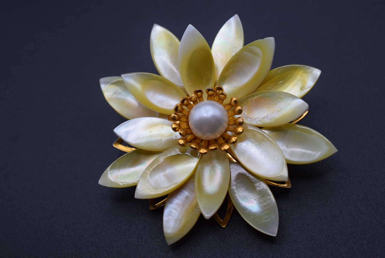 Mother of Pearl Beauty Flower Brooch Pin Vintage Lot GJ 464: Mother of Pearl Beauty Flower Brooch Pin Vintage measures 2" in diameter